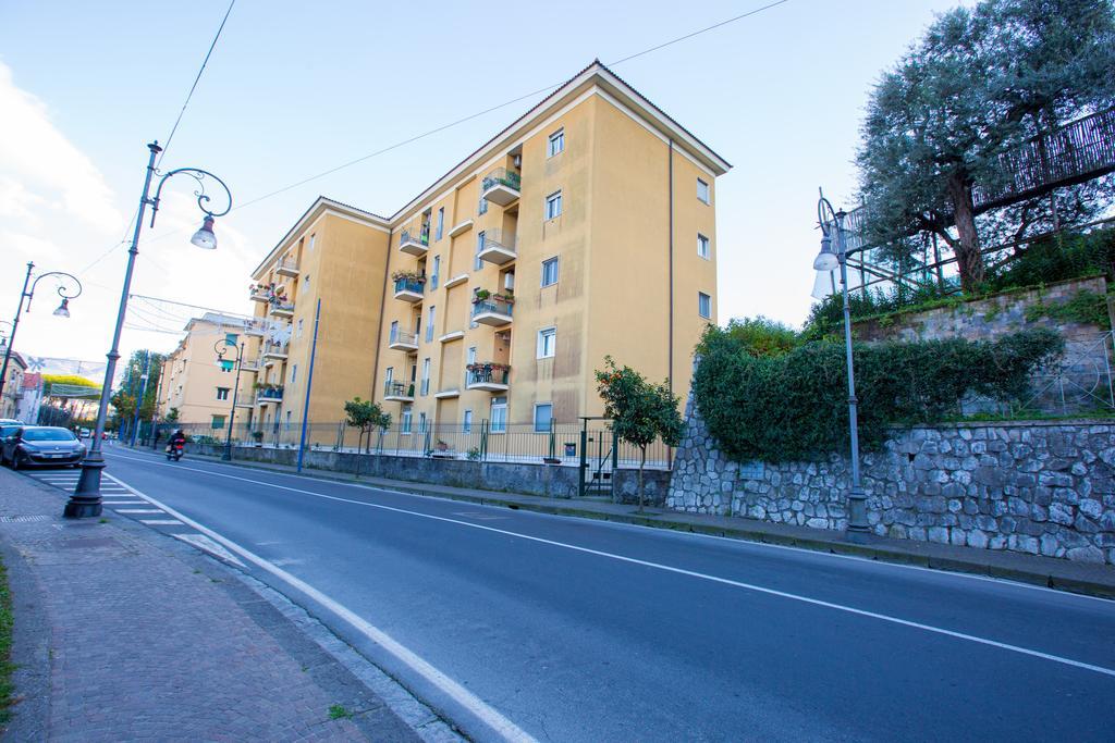 B&B Degli Aranci 索伦托 外观 照片