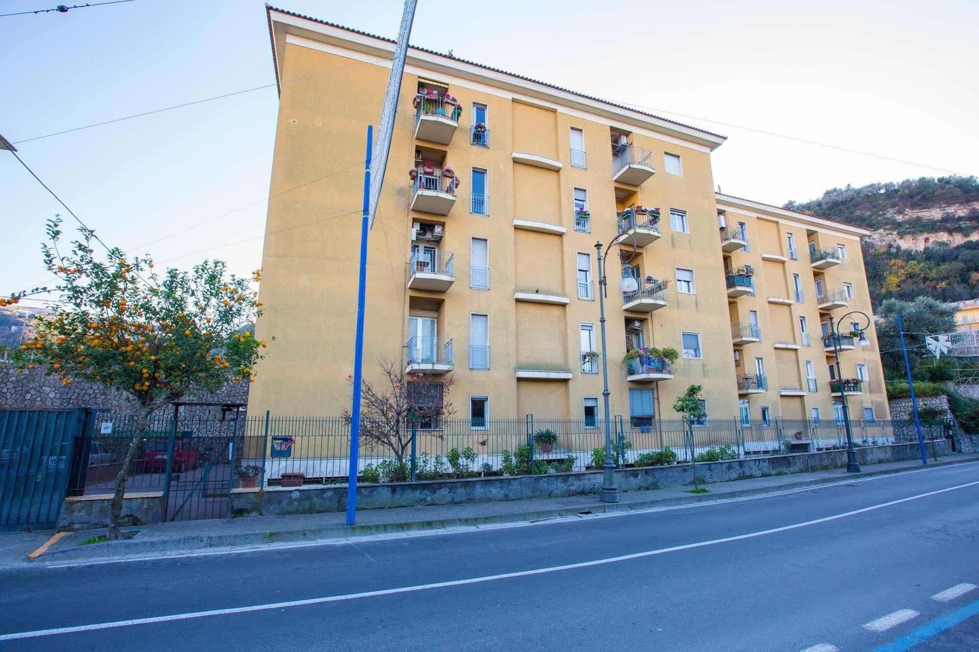 B&B Degli Aranci 索伦托 外观 照片